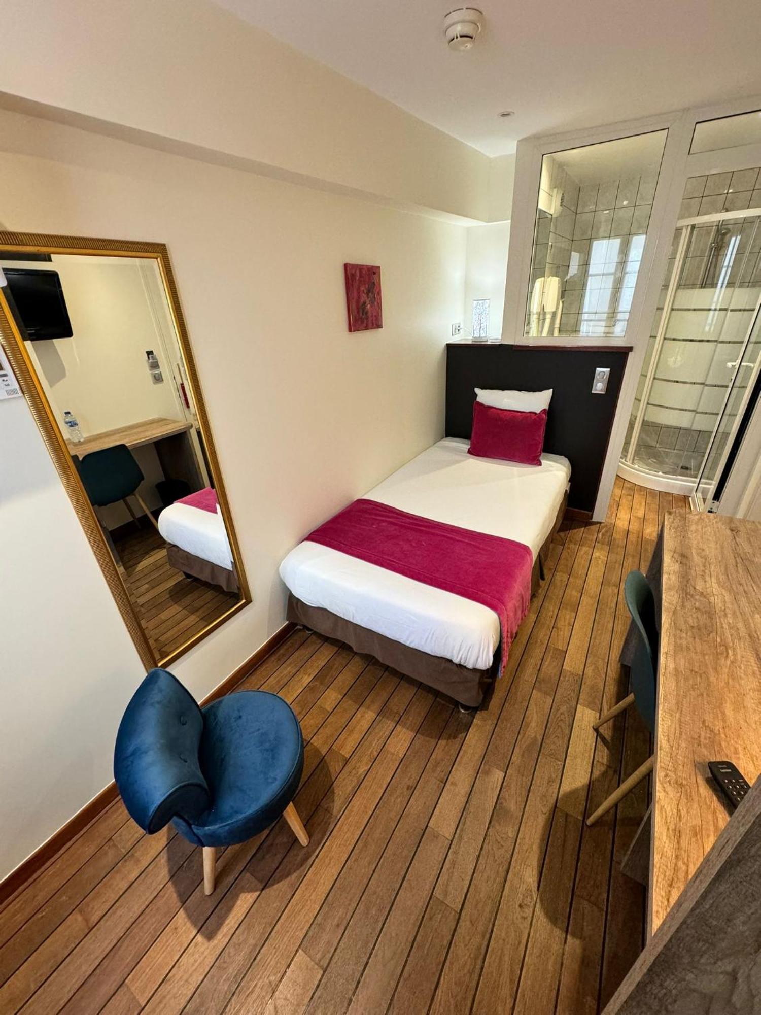 Pax Opéra Hotel 3*