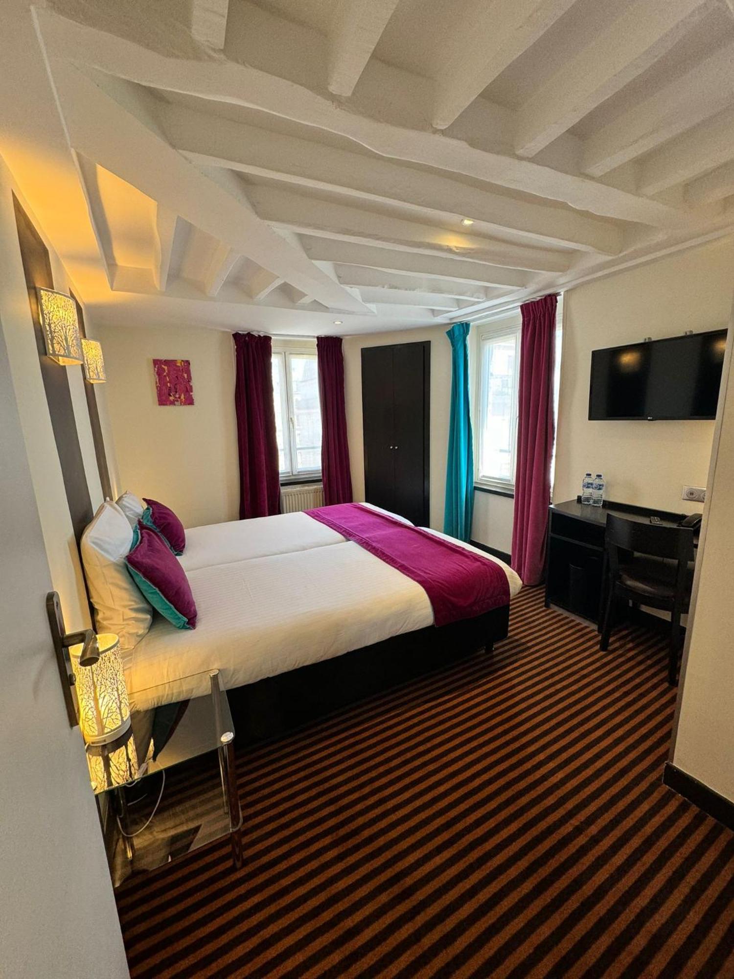 Hotel Pax Opéra Paris