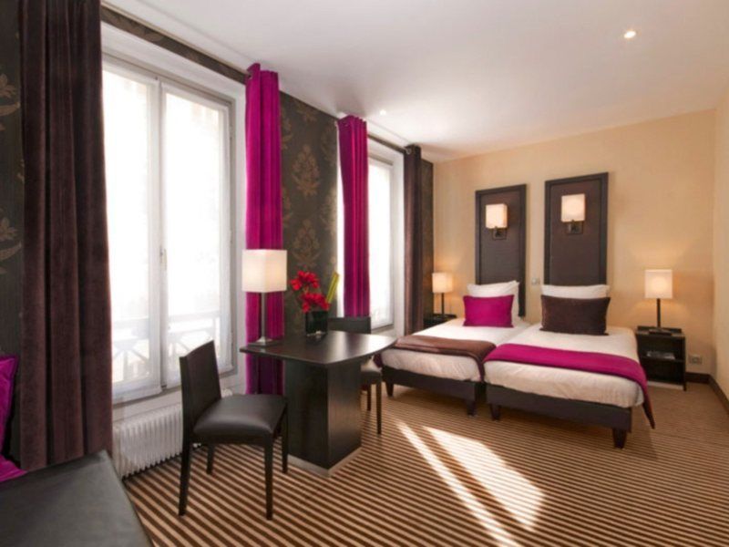 Hotel Pax Opera Paris