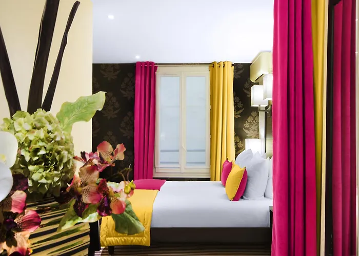 Hotel Pax Opera